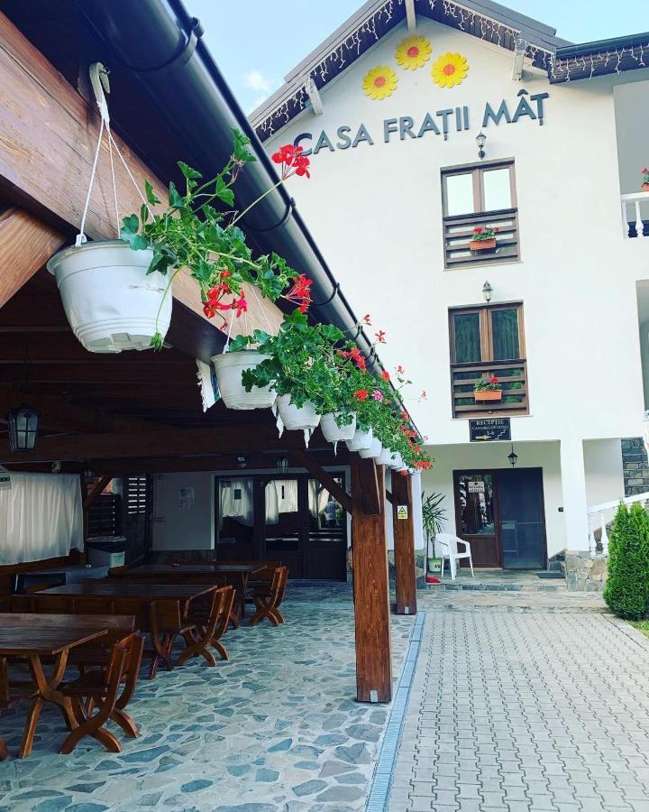 Hotel Casa Fratii Mat Moisei Exteriér fotografie